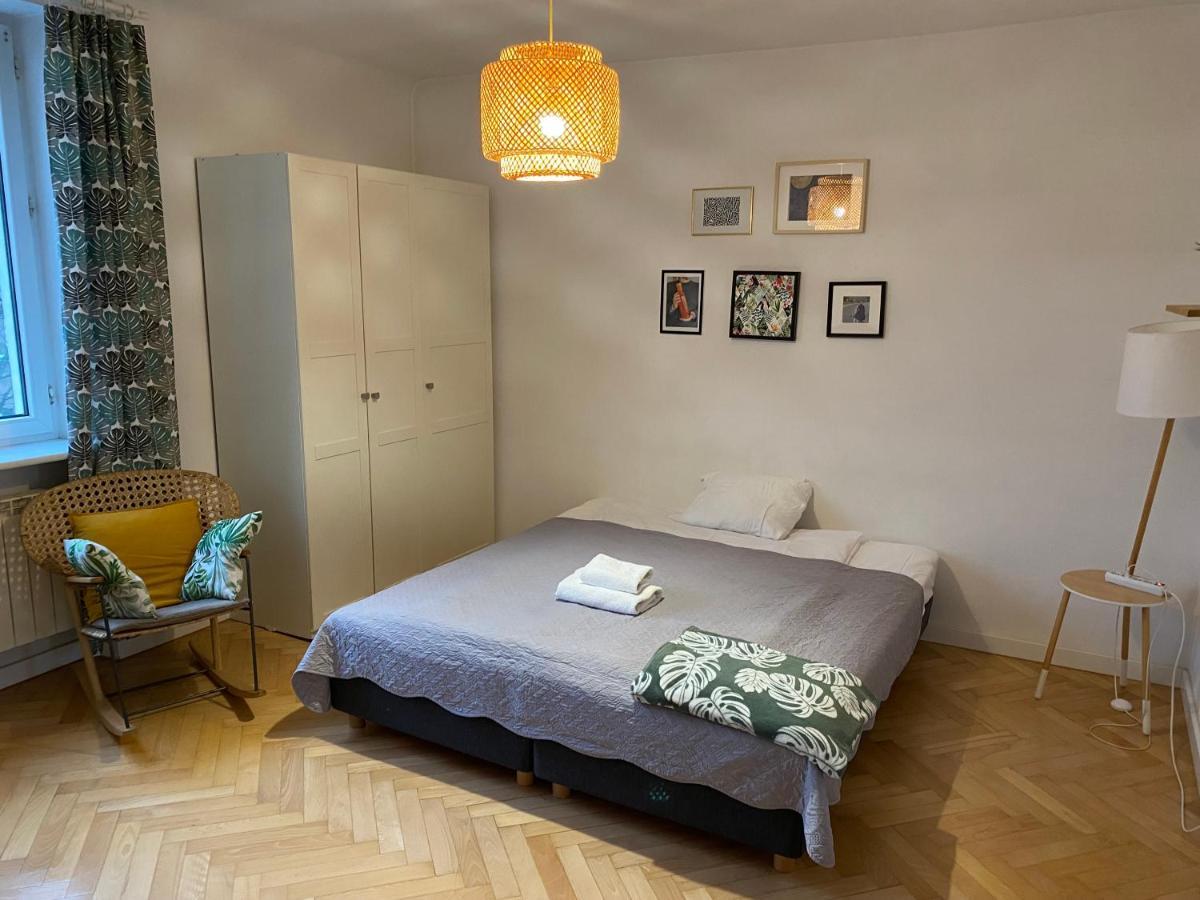 Slow Life Apartment Next To Metro Station 华沙 外观 照片