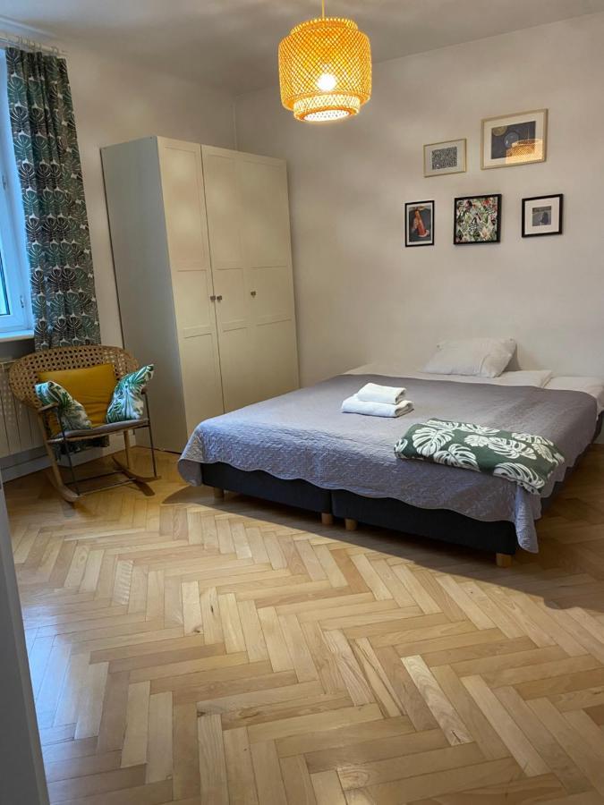 Slow Life Apartment Next To Metro Station 华沙 外观 照片